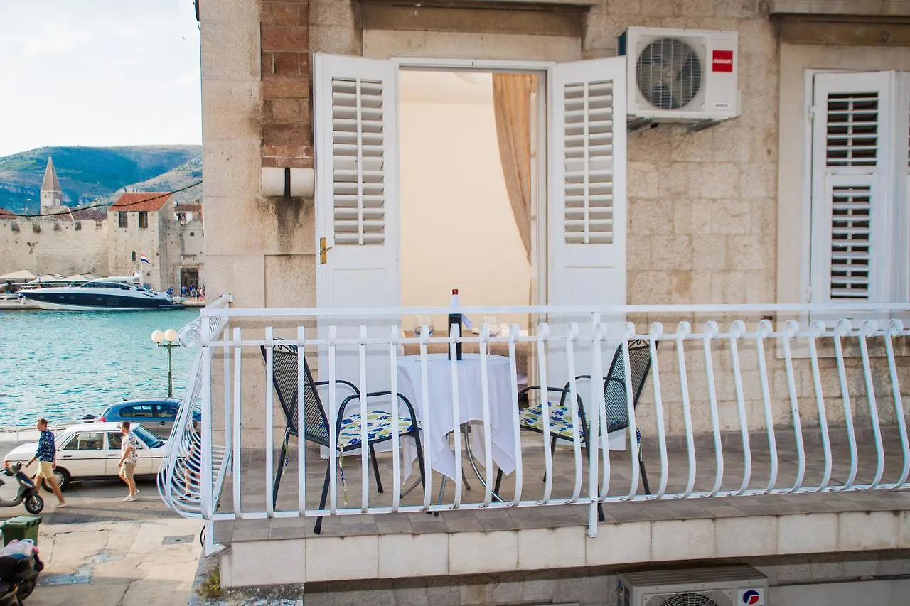 Rooms Villa Liza Trogir Gasthuis