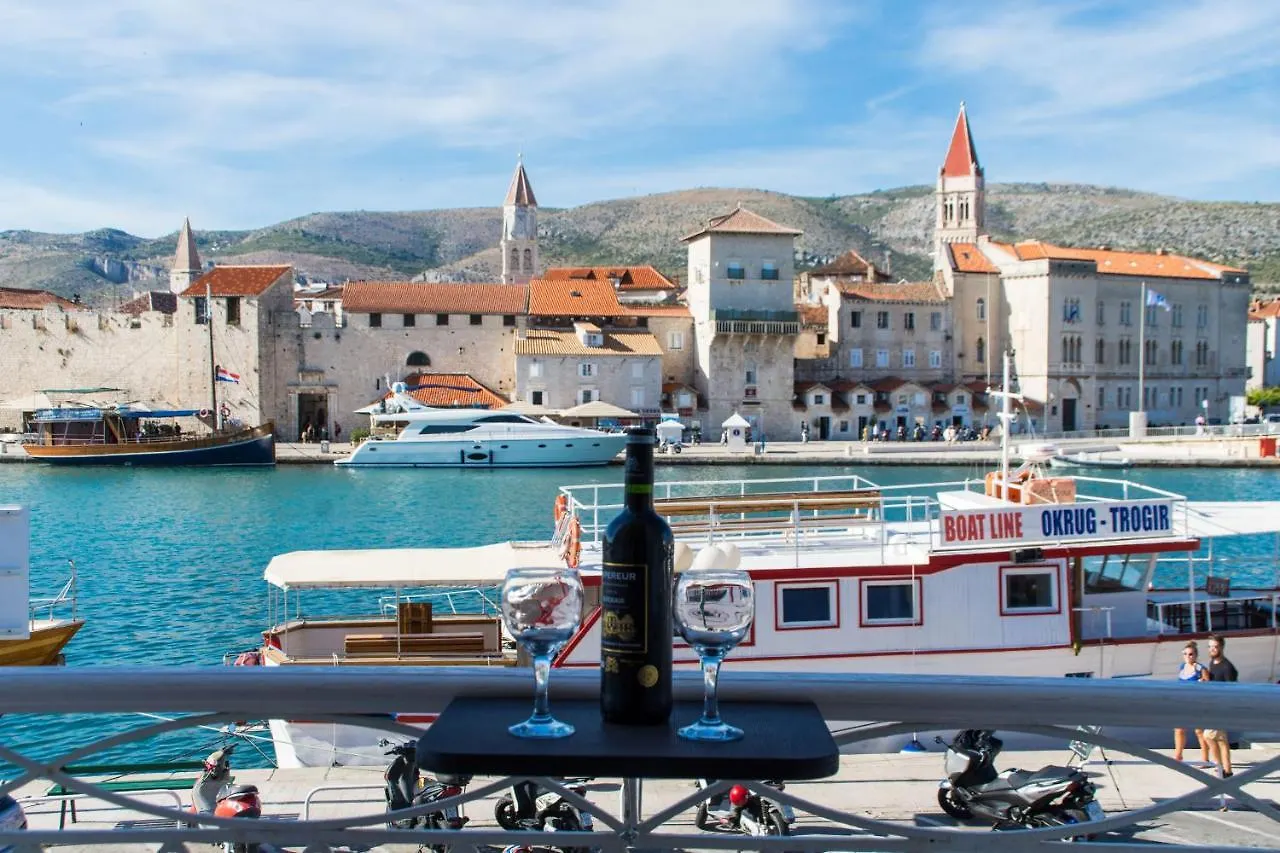 Rooms Villa Liza Trogir Kroatië