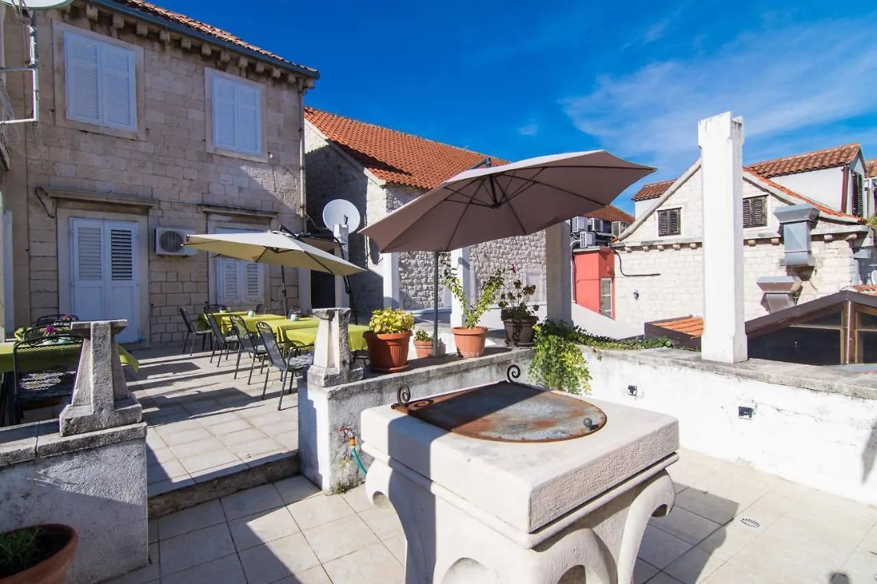 Rooms Villa Liza Trogir Gasthuis